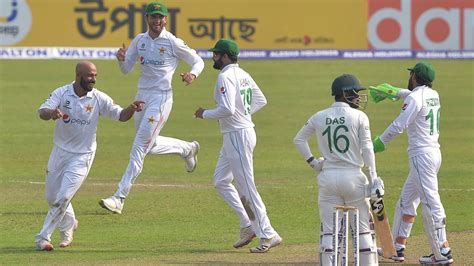 BAN vs PAK Cricket Scorecard, 2nd Test at Dhaka, December 04 .